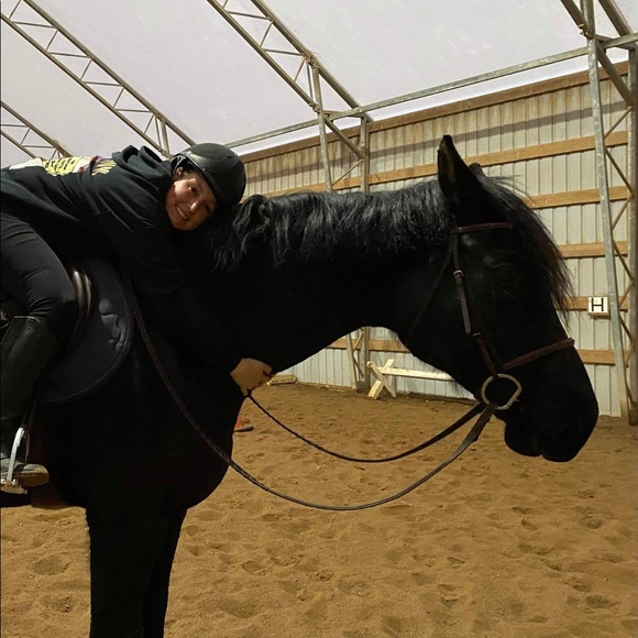 Meet your Posher, Chantel - Picture 1 of 1